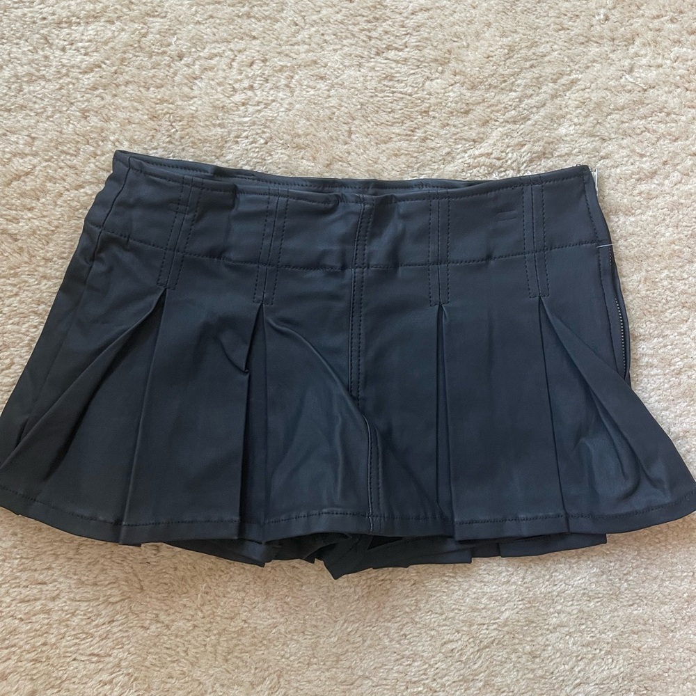 Madden Girl Black Leather Adjacent Pleated Skort